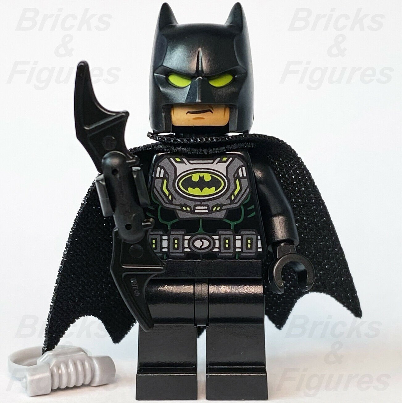 DC Super Heroes LEGO Batman with Gas Mask Bruce Wayne Batman 2 Minifigure 76054 - Bricks & Figures