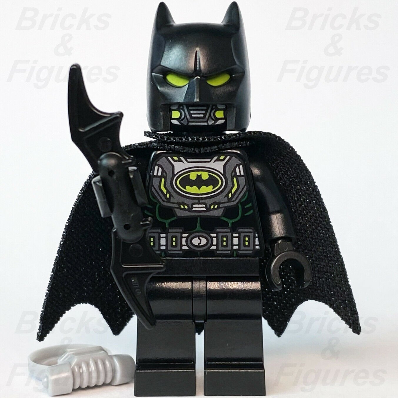 DC Super Heroes LEGO Batman with Gas Mask Bruce Wayne Batman 2 Minifigure 76054 - Bricks & Figures