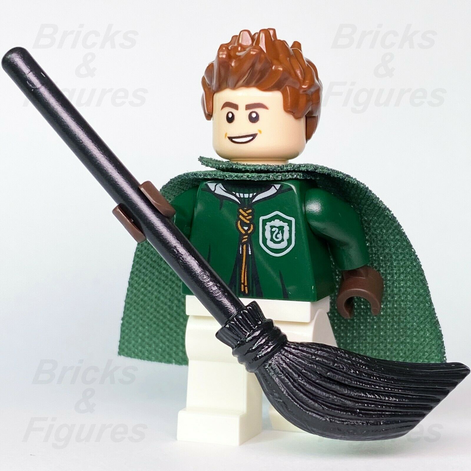 New Harry Potter LEGO® Lucian Bole Quidditch Uniform Wizard Minifigure 75956 - Bricks & Figures